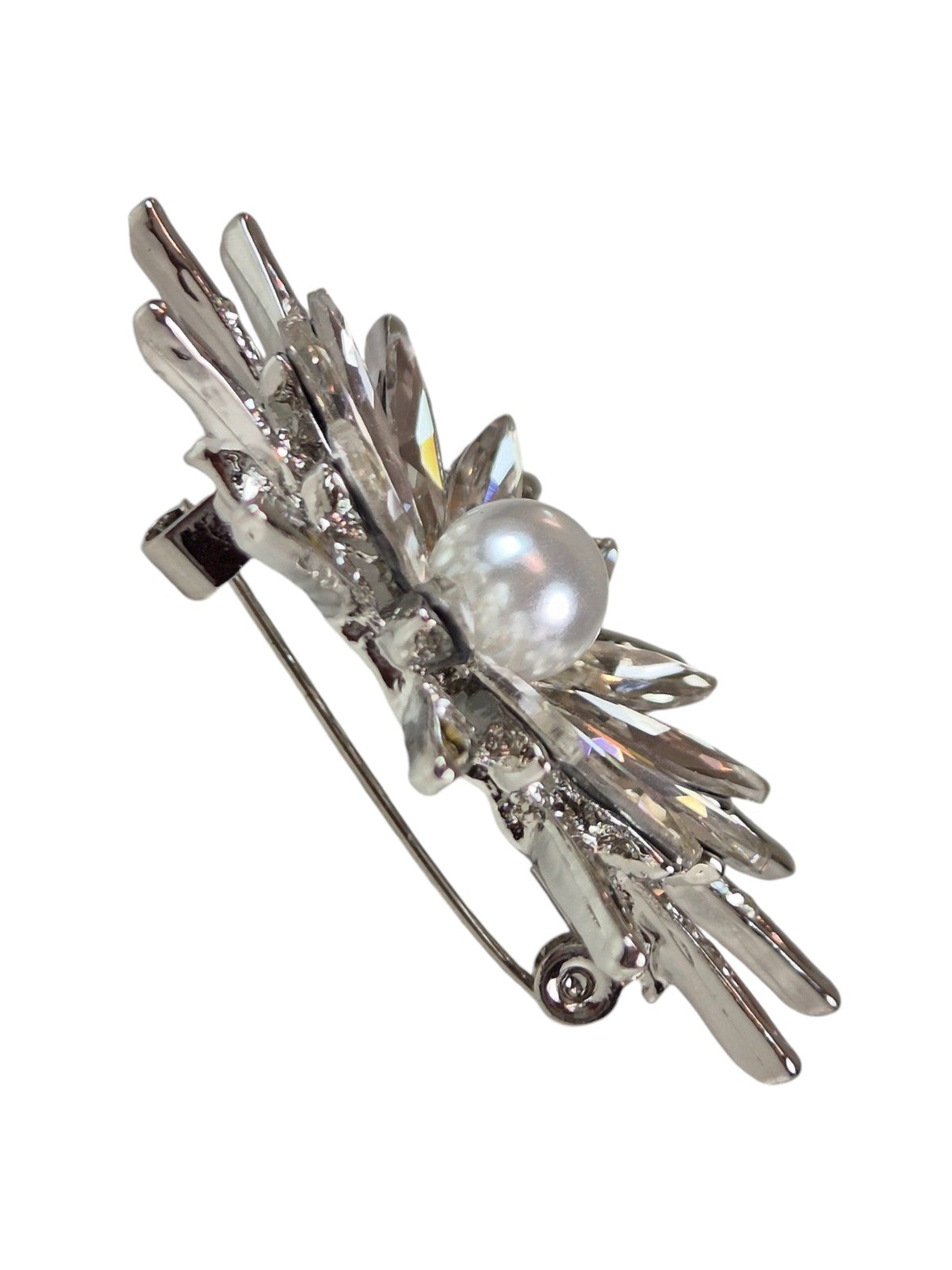 Diamante Daisy Style Flower Brooch Silver